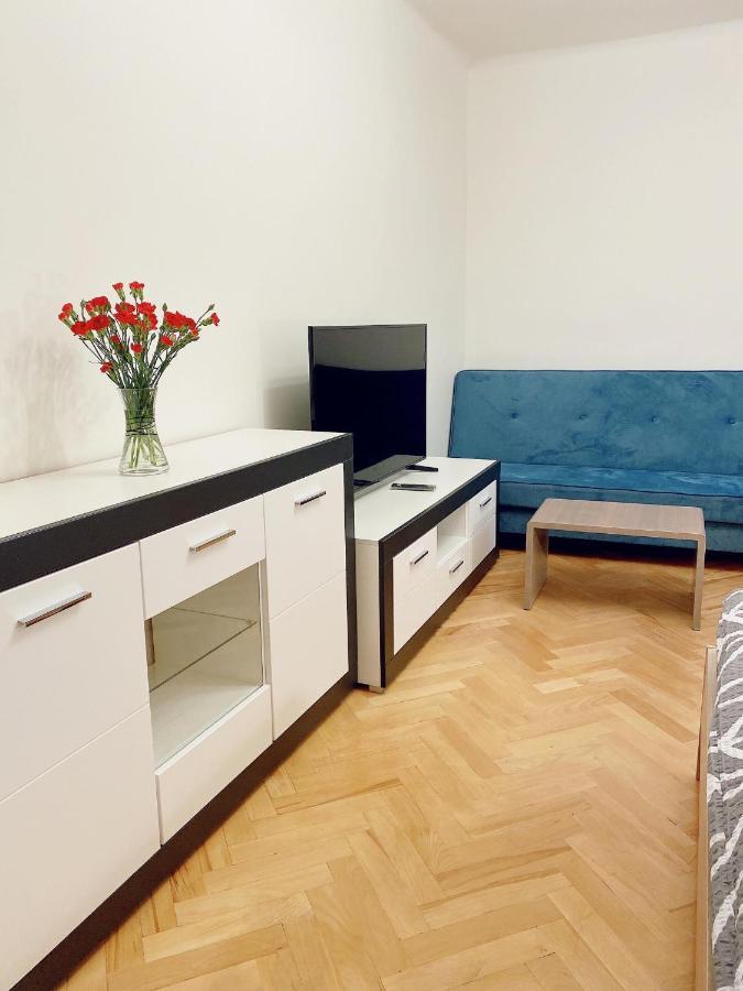 Apart Wiktoria Warsaw Luaran gambar