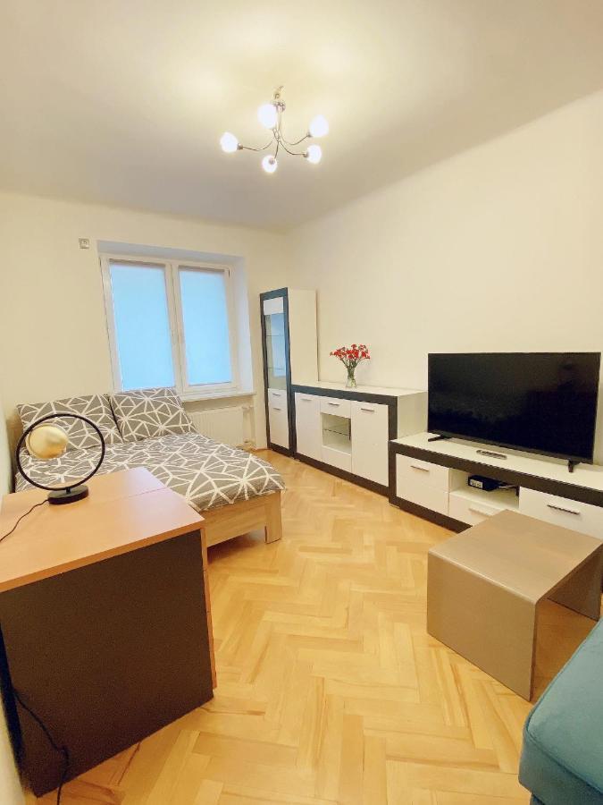 Apart Wiktoria Warsaw Luaran gambar